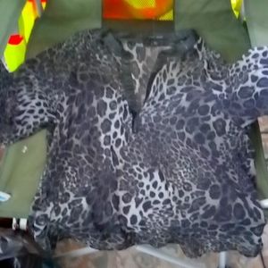 Larry Levine animal print blouse